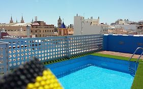 Carreteria con piscina